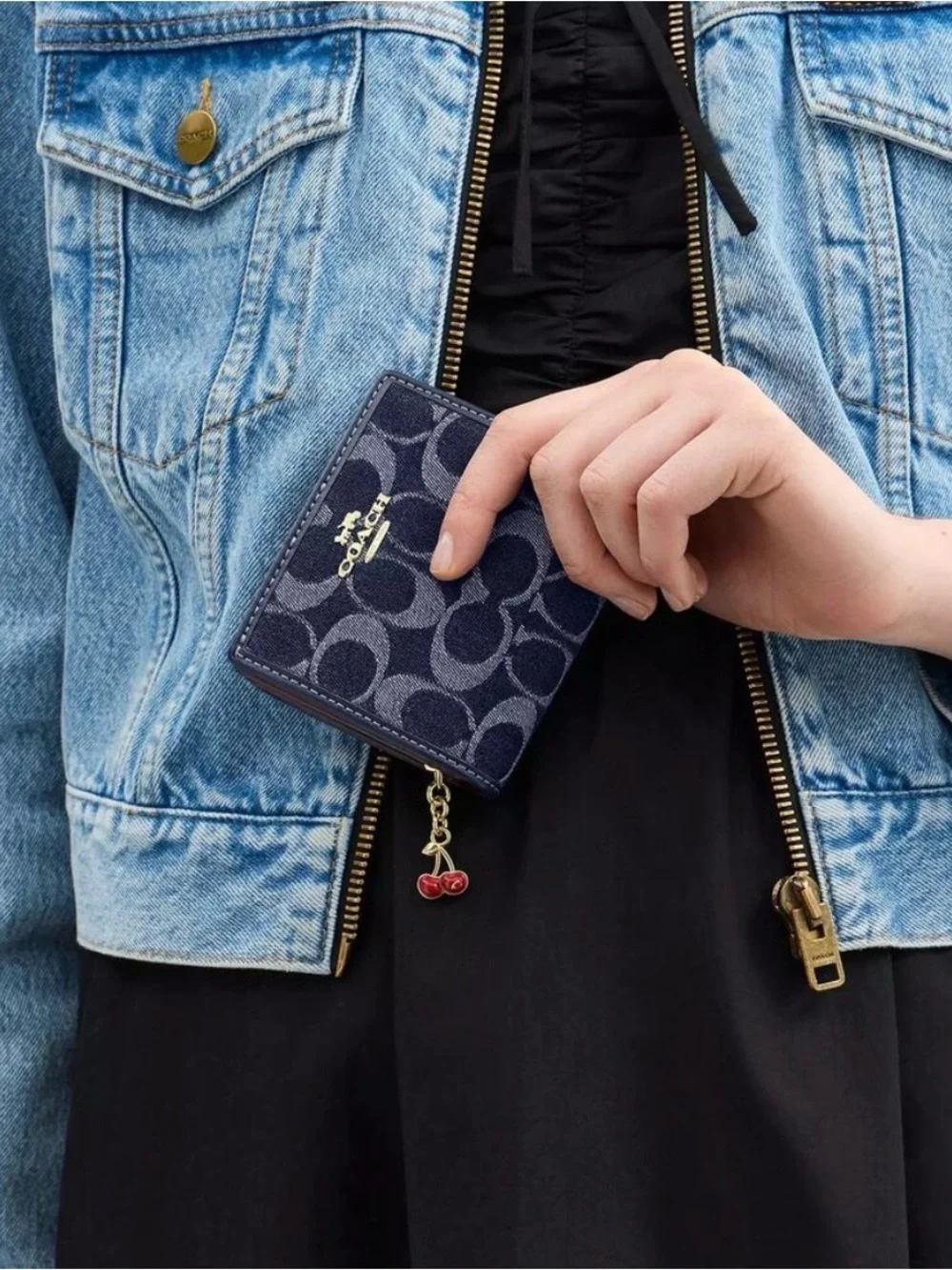 NWOT COACH Women's Black Snap Wallet In Signature Denim